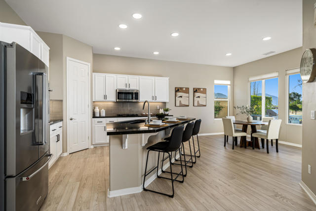 81290 Barrel Cactus Road, La Quinta CA: https://media.crmls.org/mediaz/df2adfb7-b6c3-45fa-bfab-0757f2d87dd0.jpg