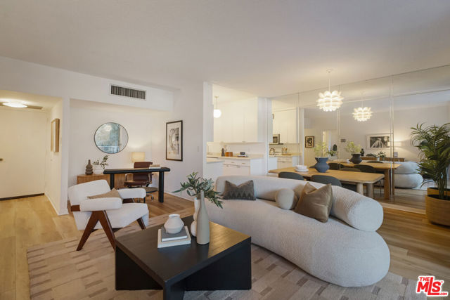 4455 Los Feliz Boulevard, 204 photo 6