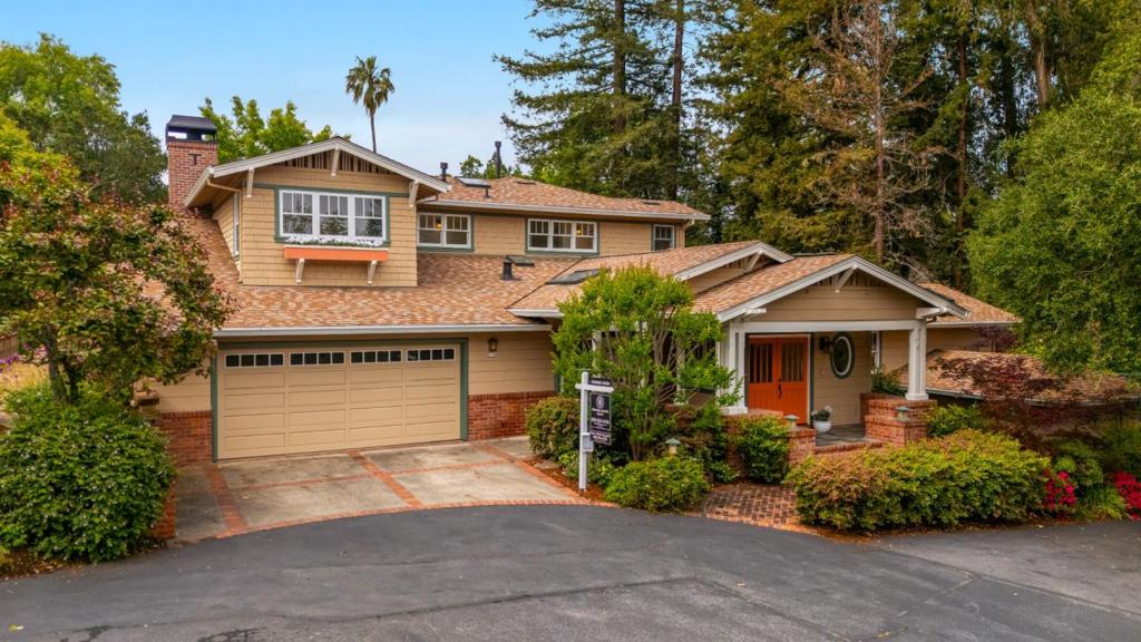 2136 Clayton Drive