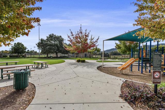 130 Lusitano Way, Gilroy CA: https://media.crmls.org/mediaz/df2bba6d-9014-466b-aa15-fdbec82d8979.jpg