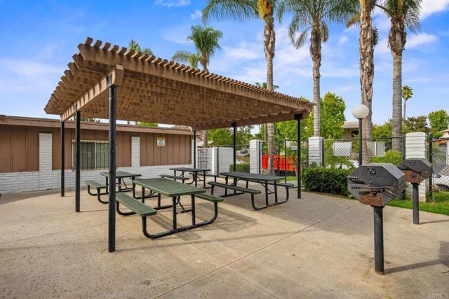 Detail Gallery Image 18 of 23 For 6638 Bell Bluff Ave a,  San Diego,  CA 92119 - 2 Beds | 1 Baths