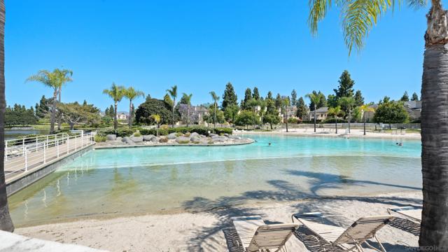 725 Brookstone Road, Chula Vista CA: https://media.crmls.org/mediaz/df2e0ca0-42b3-4923-8850-64b8b195a2f1.jpg