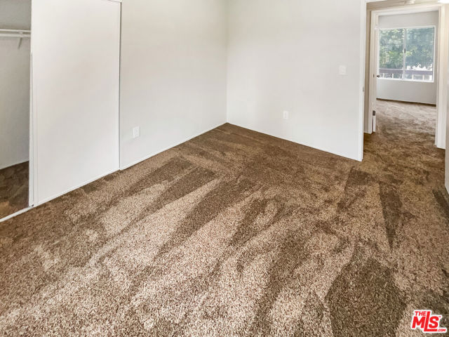 700 W La Veta Avenue, Orange CA: https://media.crmls.org/mediaz/df2e22cc-9985-4b9f-8776-b7f10512175c.jpg