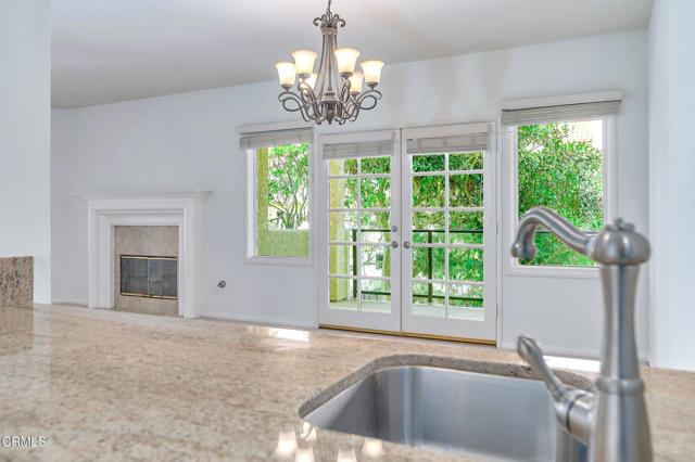 4229 Harbour Island Lane, Oxnard CA: https://media.crmls.org/mediaz/df2e7ad2-56d8-42b5-aaf8-6103f9e4fce8.jpg