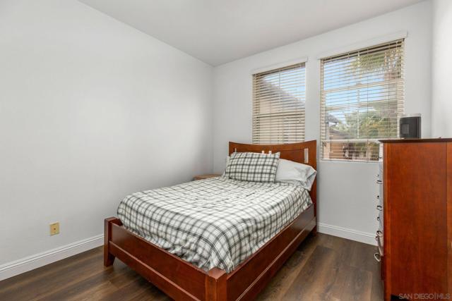 712 Spinnaker Point Terrace, San Diego CA: https://media.crmls.org/mediaz/df2e8f39-a0b3-4c6c-8592-390cce1b388c.jpg