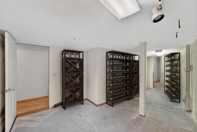 4051 Los Altos Drive, Pebble Beach CA: https://media.crmls.org/mediaz/df2f2ad7-6755-4b3b-9ec2-73415a9e06ca.jpg