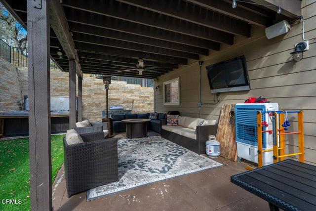 2438 Captains Walk, Bradley CA: https://media.crmls.org/mediaz/df2f4671-3056-4d3d-875b-871f7be9c0d6.jpg