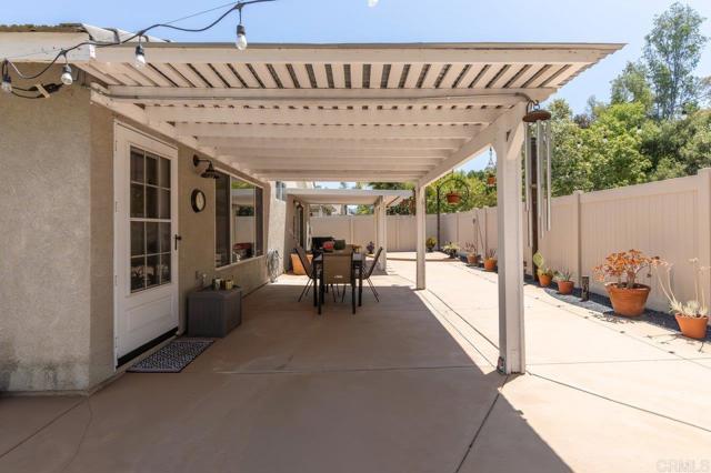 31655 Loma Linda, Temecula CA: https://media.crmls.org/mediaz/df3040ce-cce8-40e3-935d-c25ae8e03497.jpg