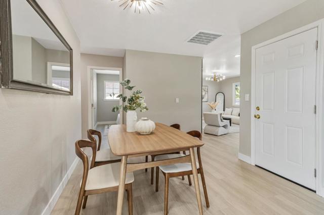 905 S Capitol Avenue, San Jose CA: https://media.crmls.org/mediaz/df306875-3e5b-4bf4-827e-5a24a70bb159.jpg