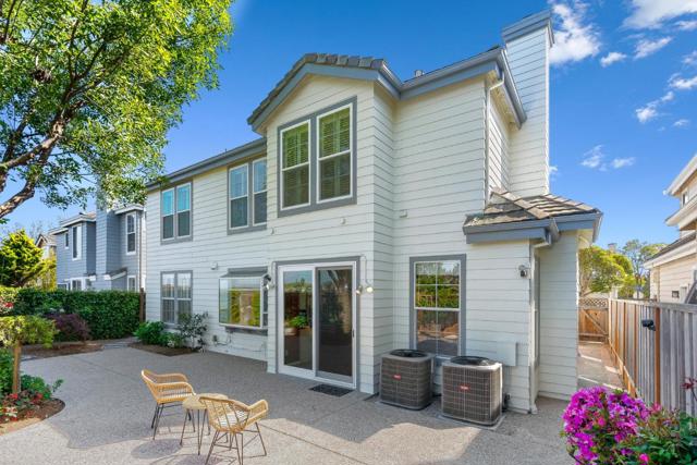 986 Governors Bay Drive, Redwood City CA: https://media.crmls.org/mediaz/df3329c7-1b8f-43b6-bfb0-e75bb069e84c.jpg