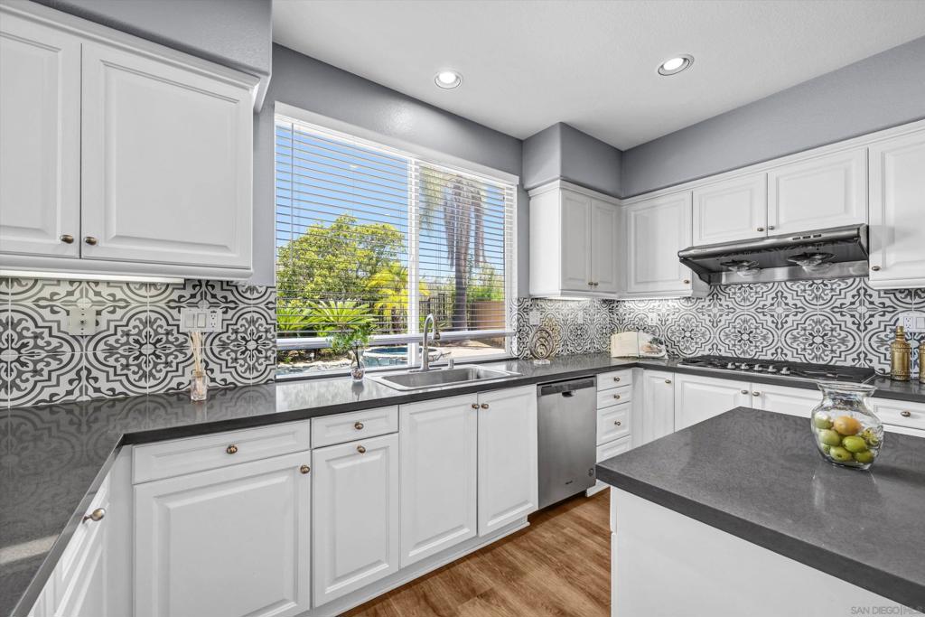 11436 Meadow Grass Ln - photo 19