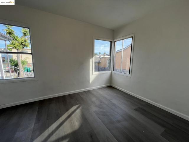 Image 7 of 28 For 3400 64th Avenue Pl