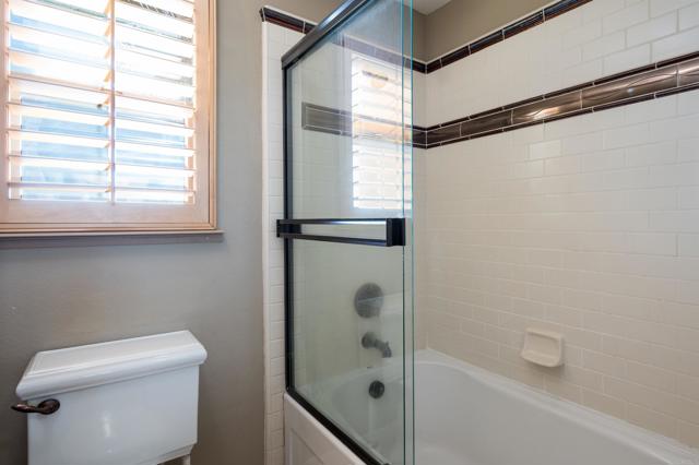 1804 OLIVE GREEN ST, Chula Vista CA: https://media.crmls.org/mediaz/df3480d3-fec4-43f8-80e6-45ea6edbf720.jpg