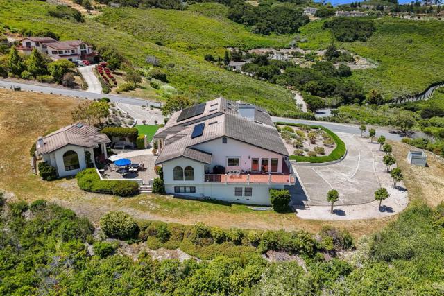 25611 Whip Road, Monterey CA: https://media.crmls.org/mediaz/df356427-4625-41e0-a65f-72bf883ad3ea.jpg