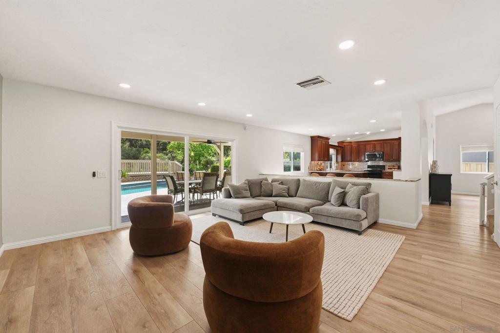 13235 Bavarian - photo 6