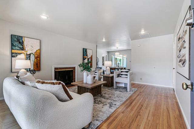 2169 Bohannon Drive, Santa Clara CA: https://media.crmls.org/mediaz/df358bd7-ec22-4821-98e2-191dff76618f.jpg