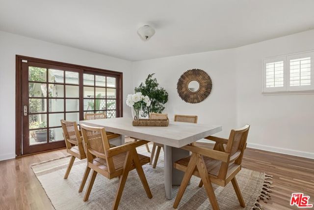 11205 Huntley Place, Culver City CA: https://media.crmls.org/mediaz/df36d48e-09a9-4764-a28d-59b596267b17.jpg