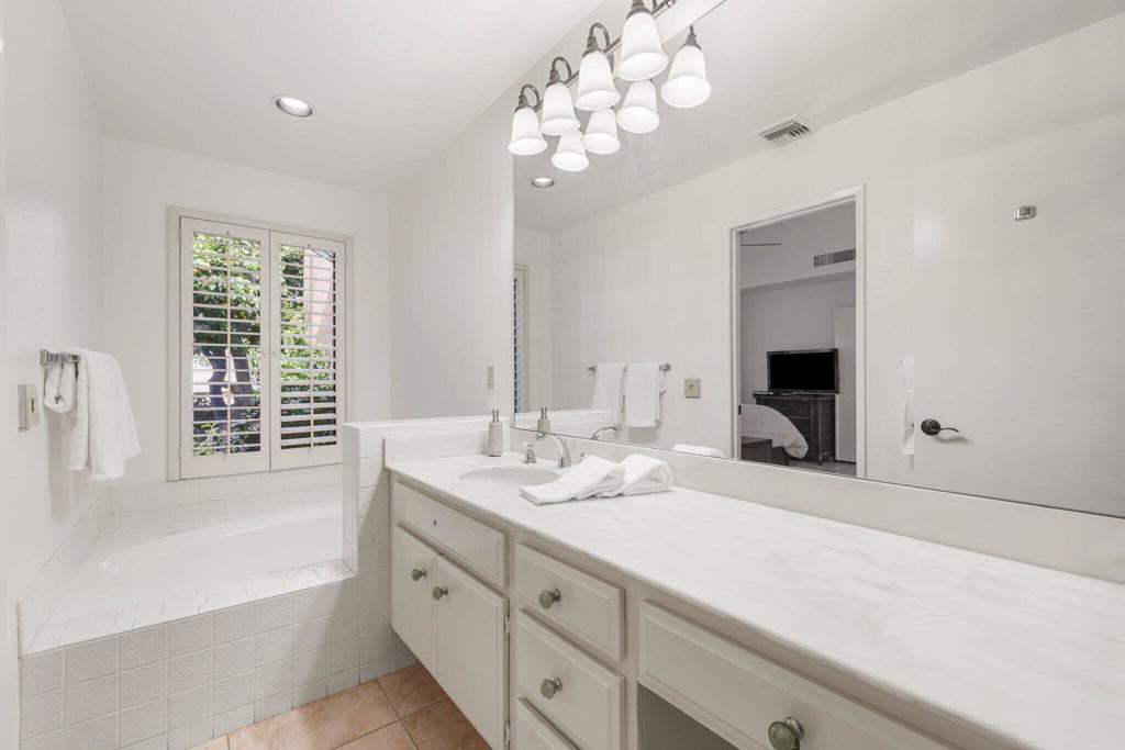 MLS #219138262DA image #19