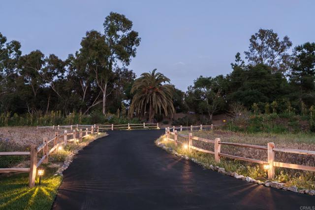 5306 Linea Del Cielo, Rancho Santa Fe CA: https://media.crmls.org/mediaz/df3909f5-d49c-43fb-be15-aa3b291d0221.jpg