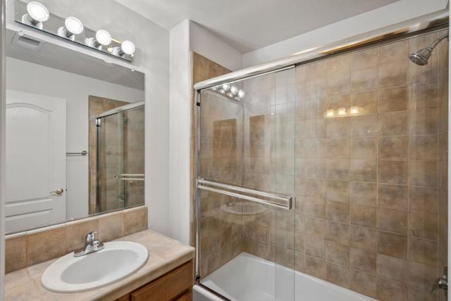 16453 Kings Canyon Court, Morgan Hill CA: https://media.crmls.org/mediaz/df399095-5db5-49b5-9811-8ed9956a22aa.jpg