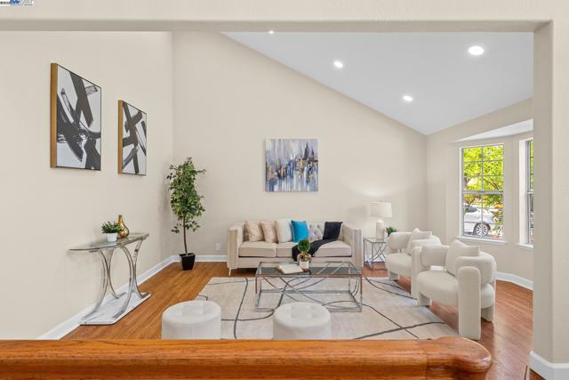 2316 Tulip Rd, San Jose CA: https://media.crmls.org/mediaz/df3b209d-f6eb-481f-a42b-2566760a6760.jpg