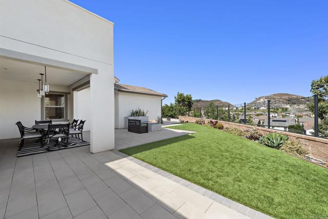 Detail Gallery Image 33 of 51 For 2944 Gait Way, Escondido,  CA 92029 - 5 Beds | 3/1 Baths