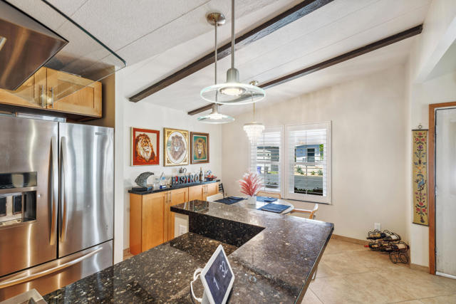 1128 Via Grande, Cathedral City CA: https://media.crmls.org/mediaz/df3c0d1d-9efc-455b-be6a-1d3349b0a299.jpg