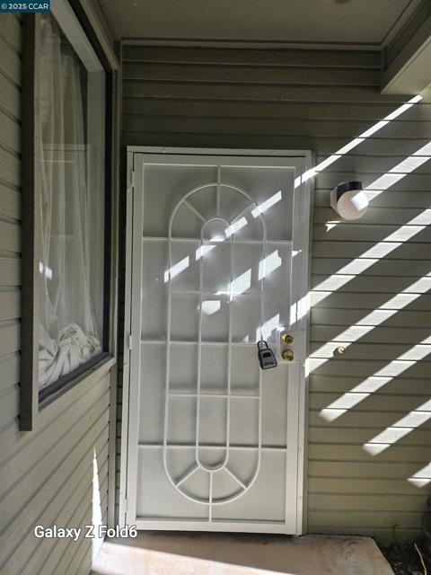 2753 East Ct, Richmond CA: https://media.crmls.org/mediaz/df3c7390-3722-4dc4-a473-670ef41e7d25.jpg