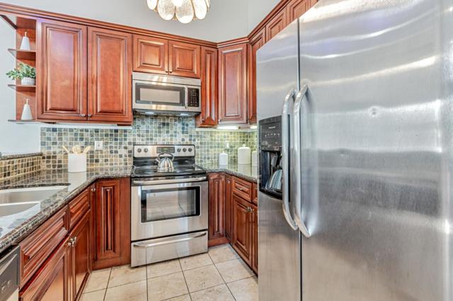 188 Sunwood Meadows Pl, San Jose CA: https://media.crmls.org/mediaz/df3c8d2a-07a1-47e3-aee9-85f0dcfd584d.jpg