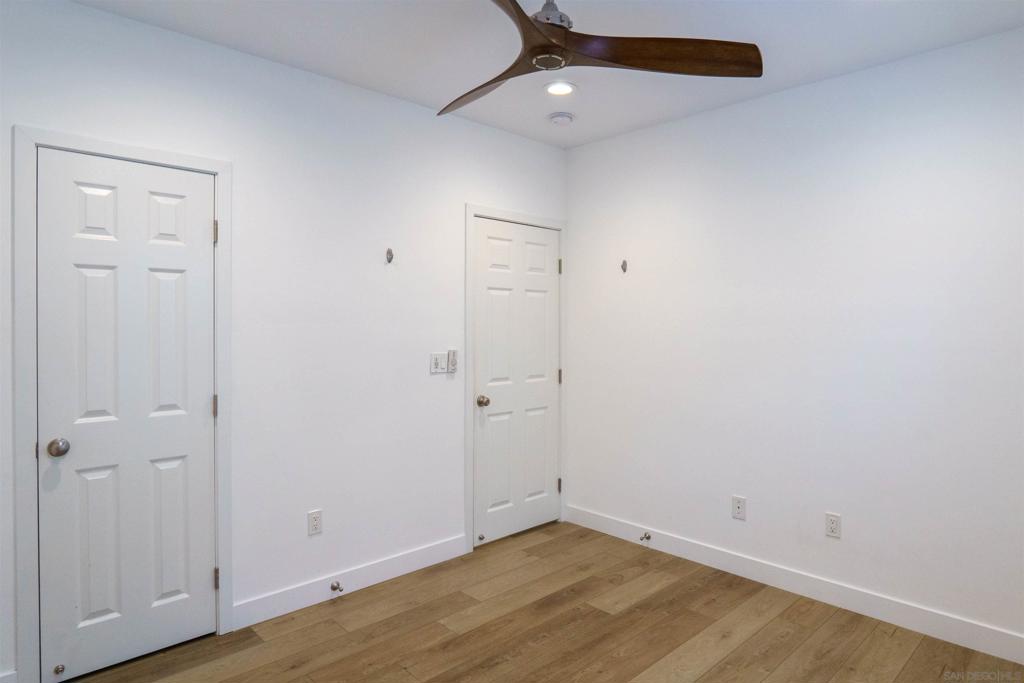 MLS #250018206SD img 32