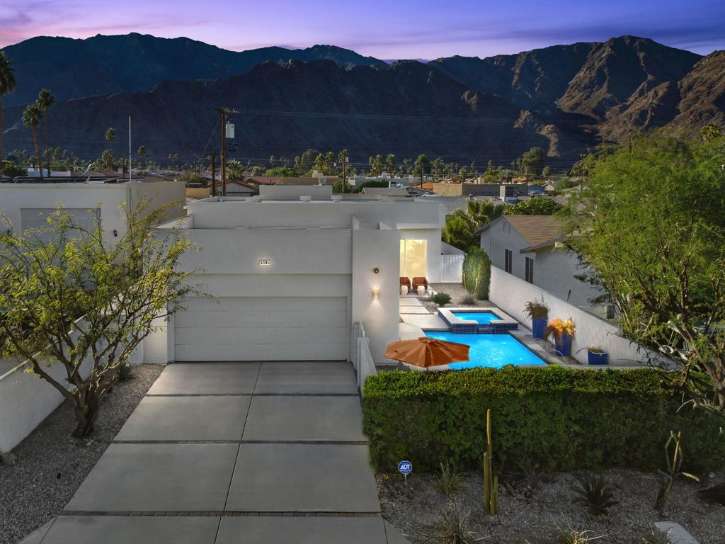 52085 Avenue Herrera