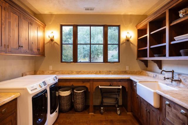 6 San Clemente Trail, Carmel CA: https://media.crmls.org/mediaz/df4000f0-41d2-4135-b40d-6d89912b0d98.jpg