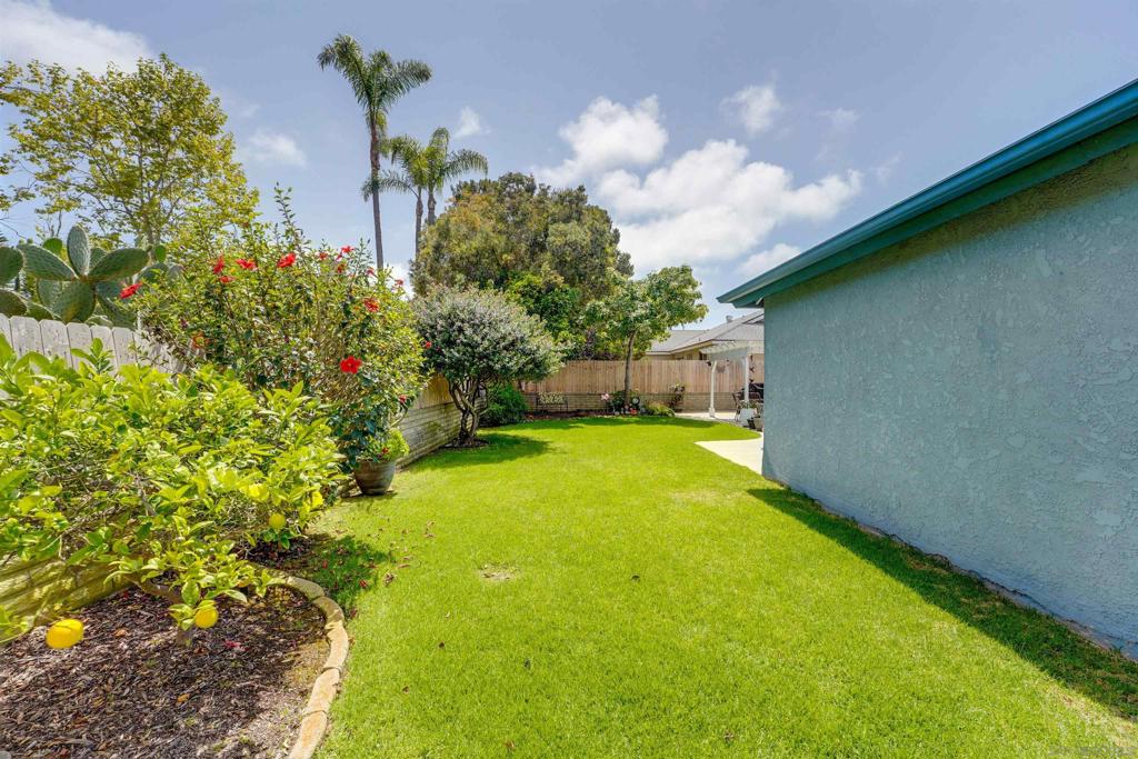 1561 Sandalwood Ln - photo 15