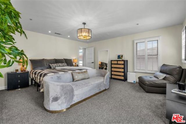420 S Broadway, Redondo Beach CA: https://media.crmls.org/mediaz/df41042c-e3b9-4353-a14d-5061ad3c1974.jpg
