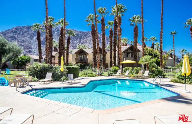 78155 Cabrillo Lane, Indian Wells CA: https://media.crmls.org/mediaz/df419fba-b3da-492e-8507-afa363b98d2d.jpg