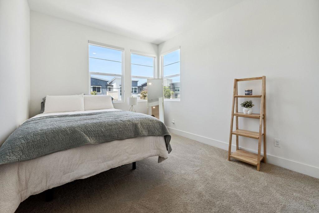 MLS #250035606SD img 33