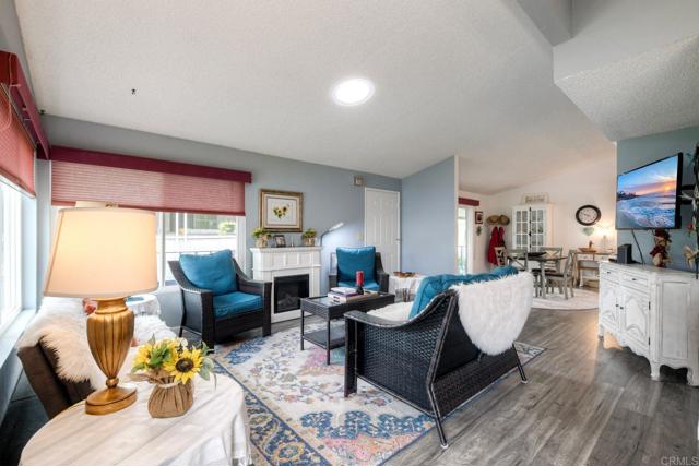 Detail Gallery Image 12 of 35 For 276 N El Camino Real #104,  Oceanside,  CA 92058 - 2 Beds | 2 Baths