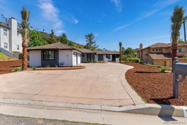 2511 San Clemente Ave, Vista CA: https://media.crmls.org/mediaz/df42acd7-9d72-40c1-9e3f-8502d8902173.jpg