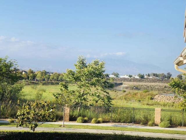 3162 Moss Landing Boulevard, Oxnard CA: https://media.crmls.org/mediaz/df42d96c-aa53-4630-a49b-6f9fe600e632.jpg