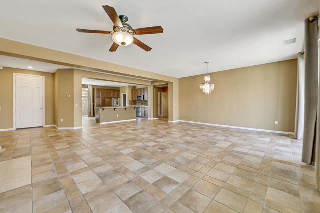 83822 Collection Drive, Indio CA: https://media.crmls.org/mediaz/df4311e0-50fd-488b-a752-04abe39ed8b8.jpg