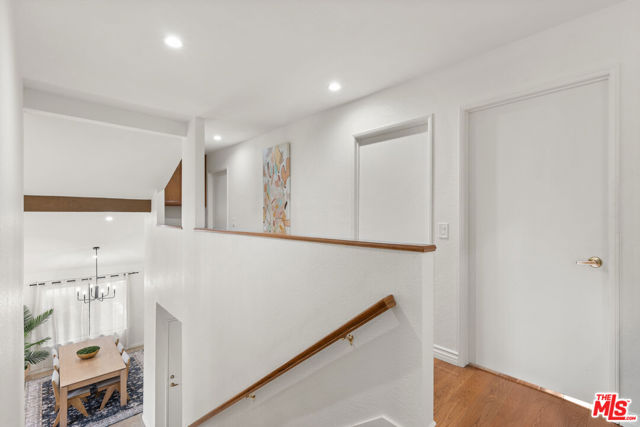 6514 S Copperwood Avenue, Inglewood CA: https://media.crmls.org/mediaz/df436ad2-9243-4784-9482-5ef67ea2b0b8.jpg