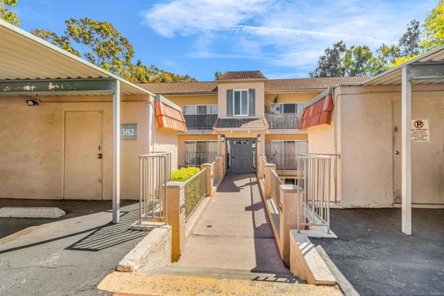 Detail Gallery Image 18 of 26 For 2382 Hosp Way #143,  Carlsbad,  CA 92008 - 2 Beds | 1 Baths