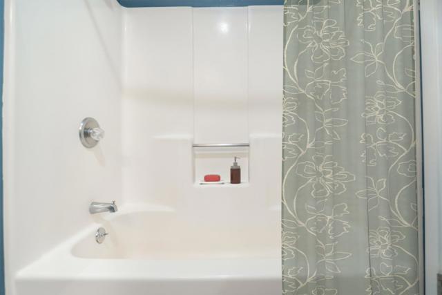 610 14th Avenue, Santa Cruz CA: https://media.crmls.org/mediaz/df4450c5-6fdd-4fa0-b5b9-a19614c02257.jpg