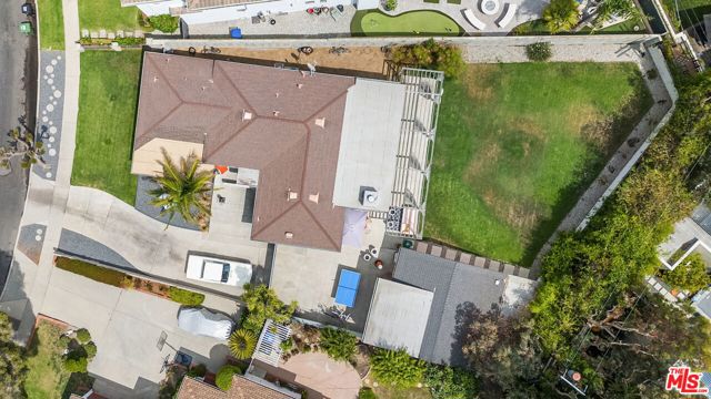 3229 Rosewood Avenue, Los Angeles CA: https://media.crmls.org/mediaz/df45ac93-bc7b-4e81-9bf9-154f635f0f74.jpg