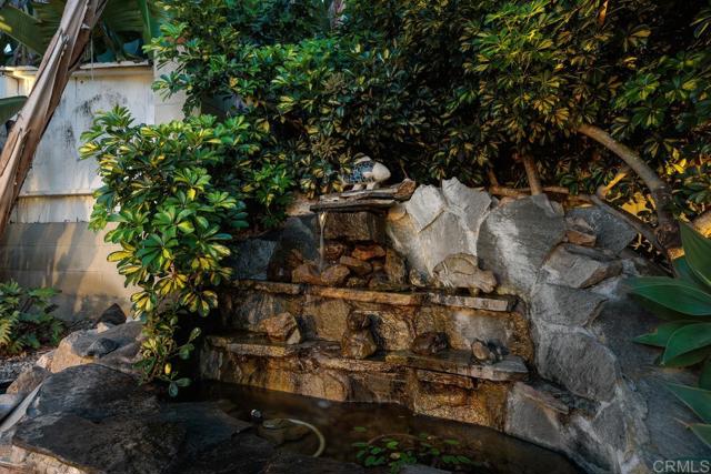 773 Puebla Street, Encinitas CA: https://media.crmls.org/mediaz/df45e8cd-9d8c-478d-9ac3-2acc8df327fc.jpg