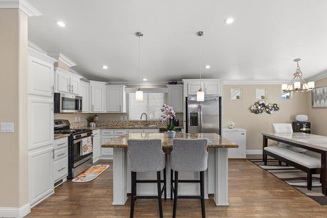 Detail Gallery Image 7 of 45 For 2700 E Valley Pkwy #64,  Escondido,  CA 92027 - 3 Beds | 2 Baths