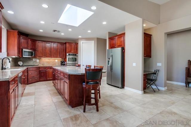 Image 12 of 44 For 16270 Pauma Valley Dr