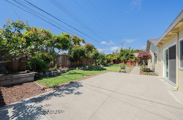 624 Hartnell Street, Salinas CA: https://media.crmls.org/mediaz/df478287-63c3-44aa-8132-f84539f4b8a7.jpg