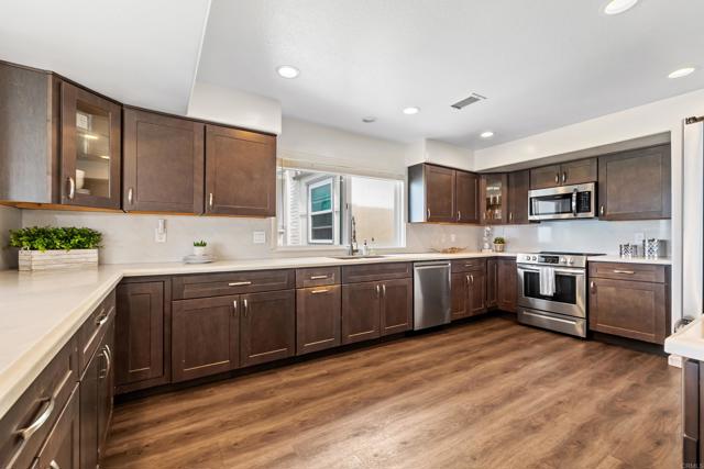 Detail Gallery Image 21 of 75 For 1317 S Pacific St, Oceanside,  CA 92054 - – Beds | – Baths