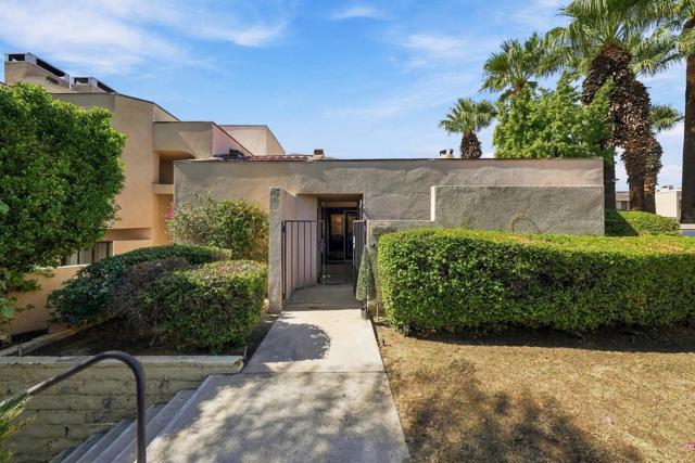 464 Village Square E, Palm Springs, CA 92262